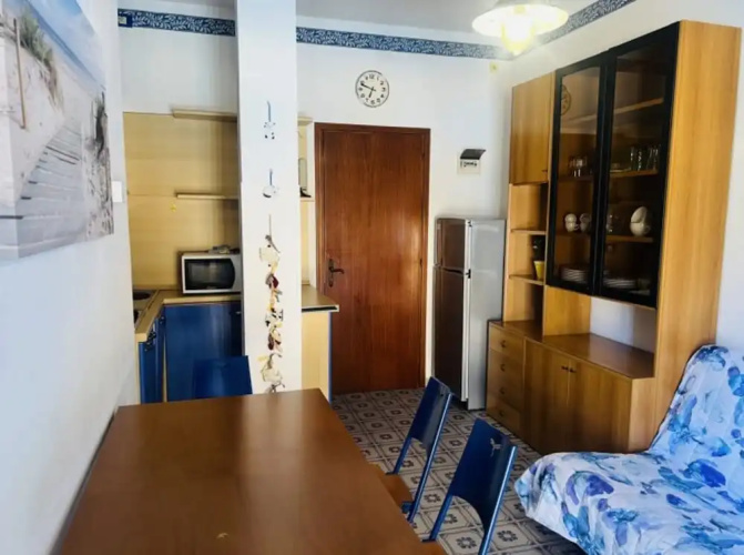 Sunny Apartment With Balcony-beahost