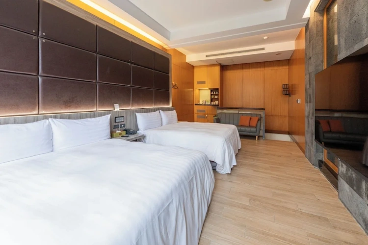 Business Twin room with balcony