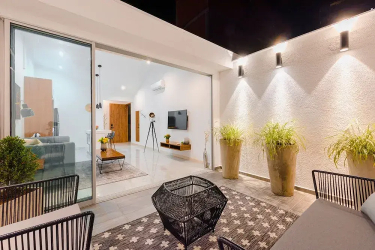 C A L Suites