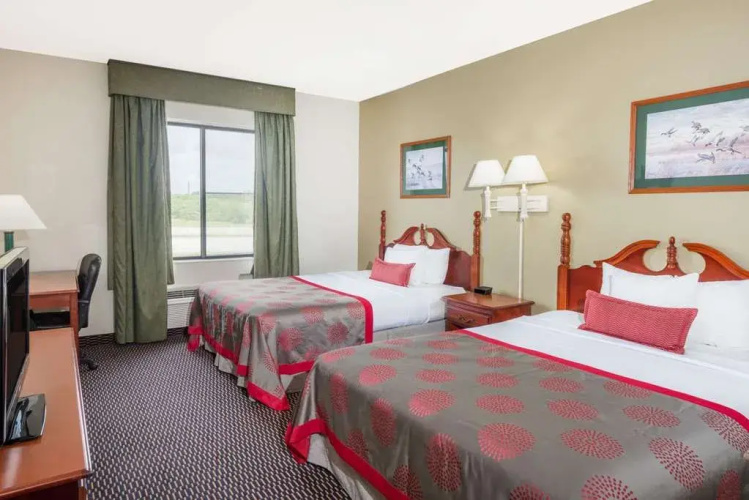 Ramada Columbia