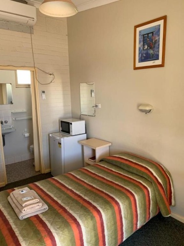 Standard Single room