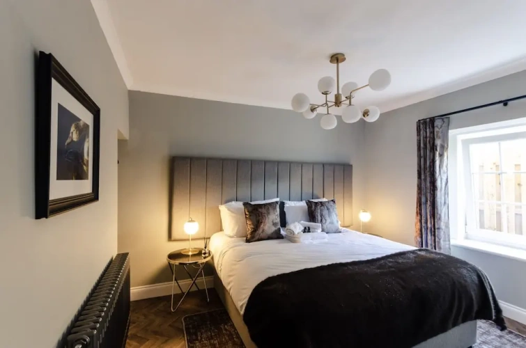 Double Basement Suite