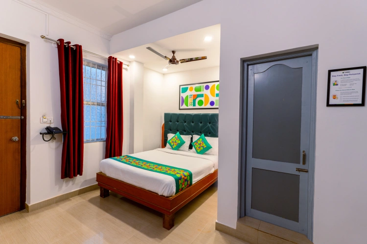 Economy room
