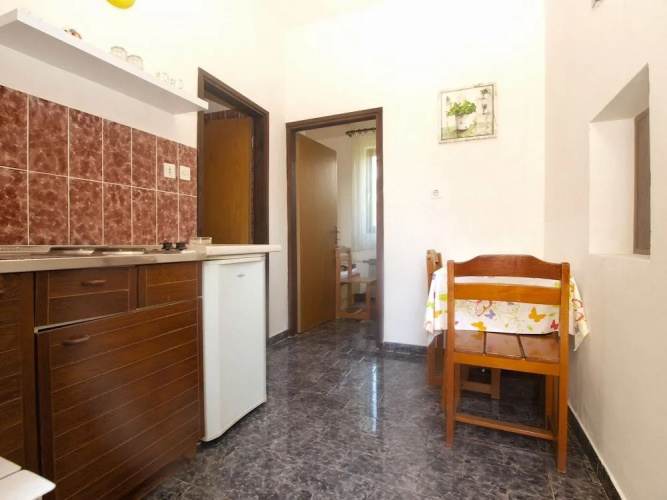 Apartment 1669