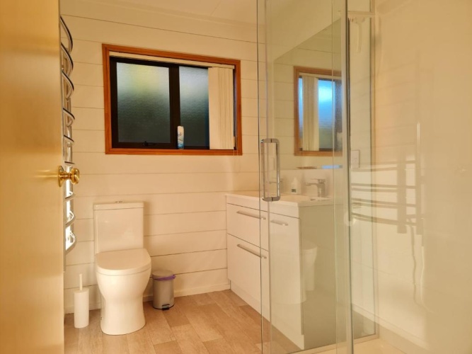 3 Bedrooms Cottage