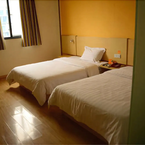 7 Days Inn