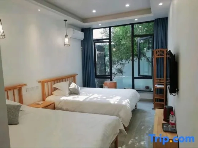 1 Bedroom Suite