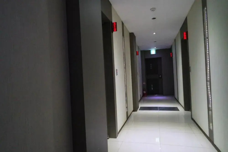 Q Motel