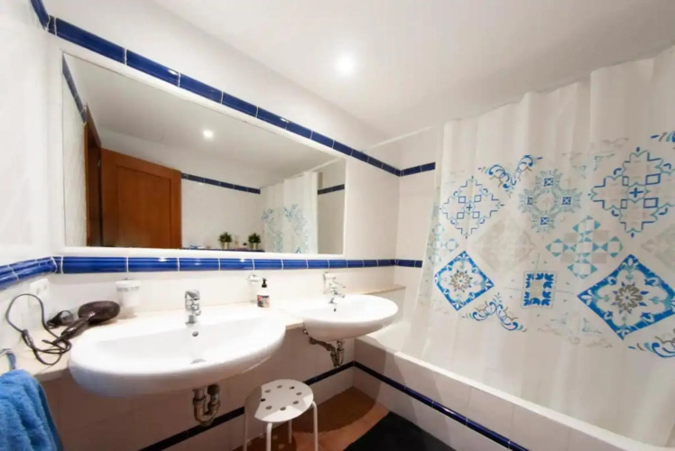 Apartamento en complejo con piscina