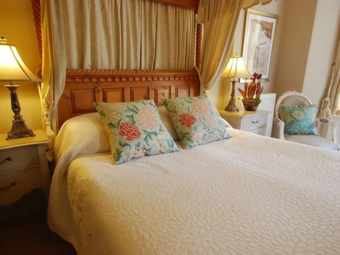Hilton House