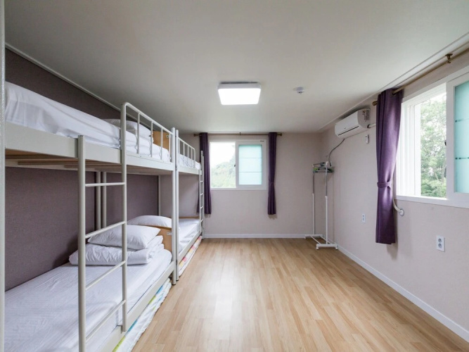 Edel Guesthouse - Hostel