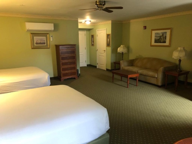 Deluxe Quadruple room