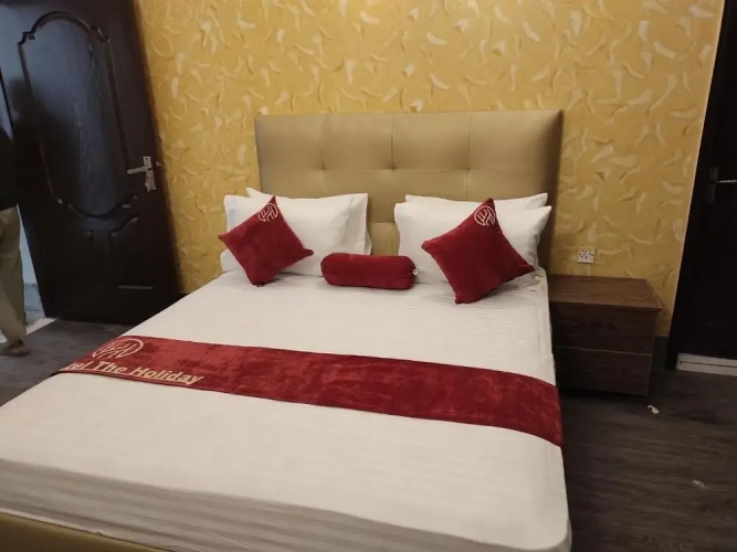 Hotel The Holiday