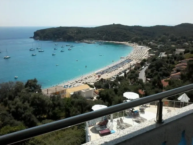 Apartment with sea view