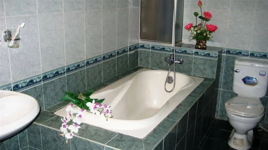 Oriole Hotel  Spa