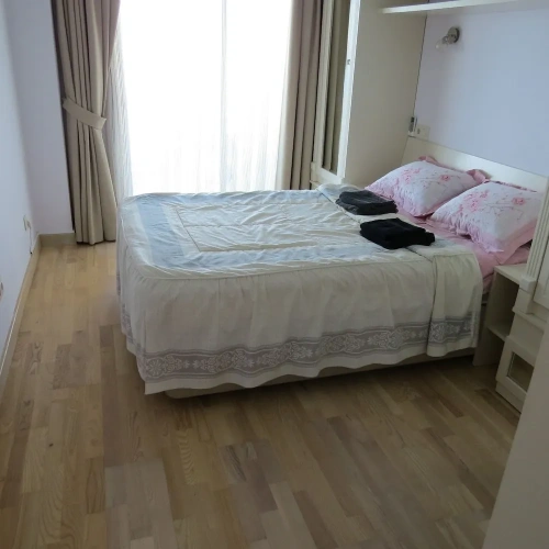 2 Bedrooms Apartment with sea view