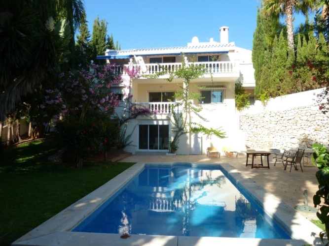 Deluxe Villa