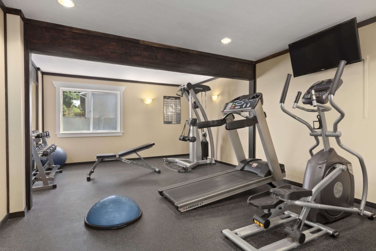 Days Inn by Wyndham Kelowna photo 19