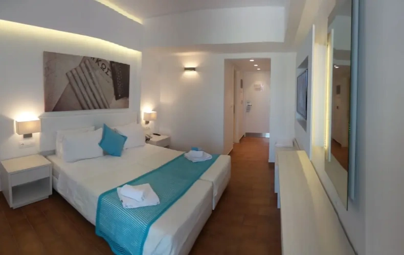 Single room with balcony