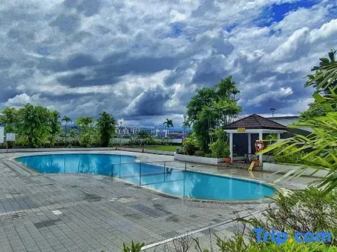 Likas Square Serviced Apartment