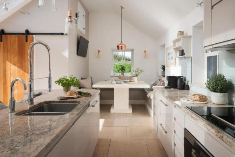 3 Bedrooms Cottage