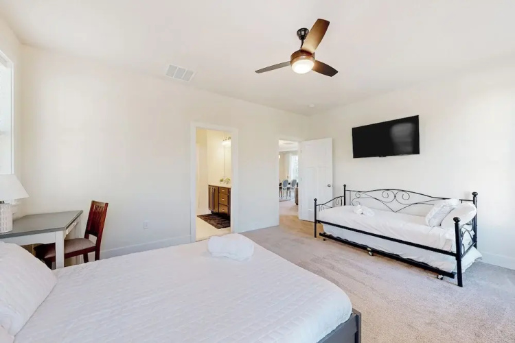 3BR Riverfront Home w/ Kayaks & Game Room