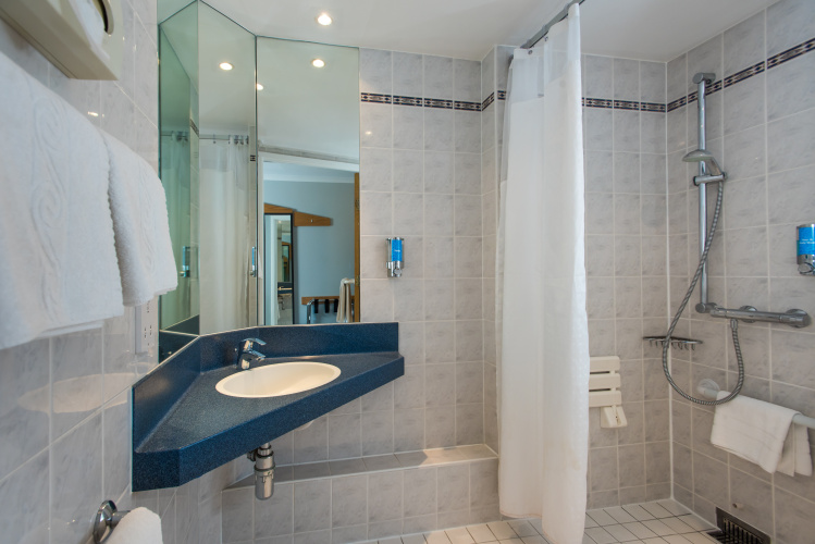 Holiday Inn Express Glasgow - City Centre Riverside photo 9
