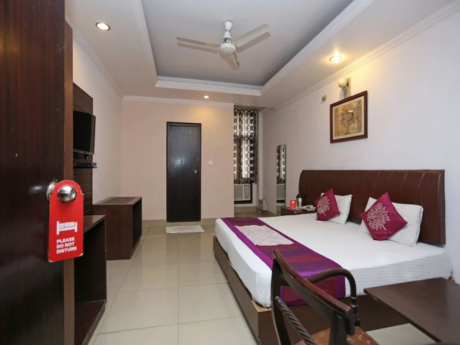 OYO 3697 Hotel Rivieraa
