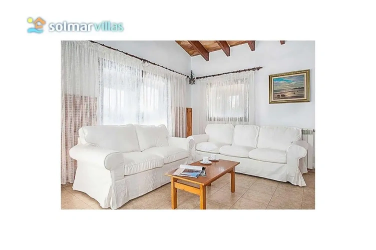 3 Bedrooms Villa
