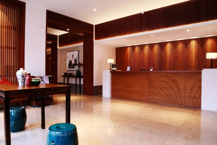 Ruili Hotel