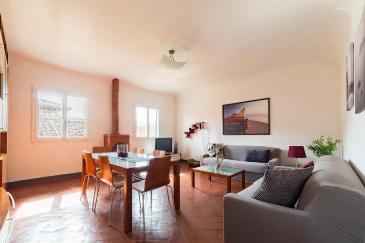 3 Bedrooms Apartment