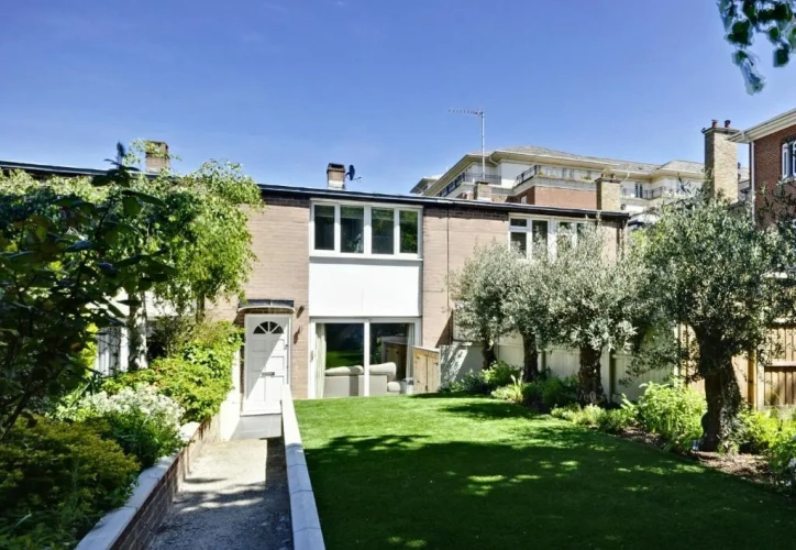3 Bedrooms Single Villa