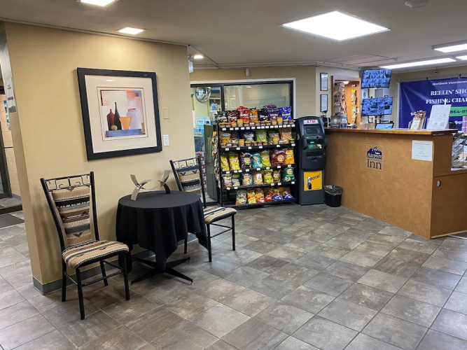 Airport Inn photo 26
