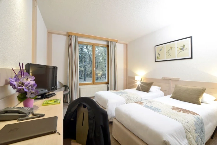 Standard Twin room with balcony