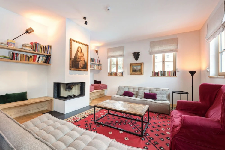 Chalet Silver Fox