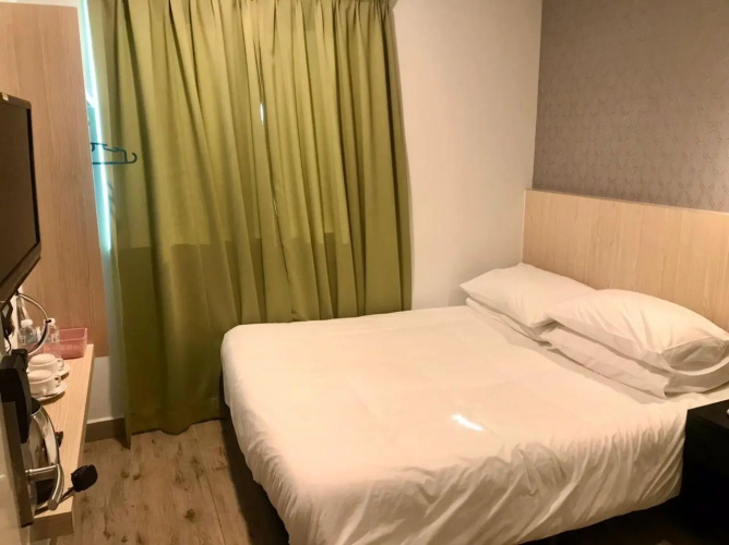 Yes Luxury Hotel
