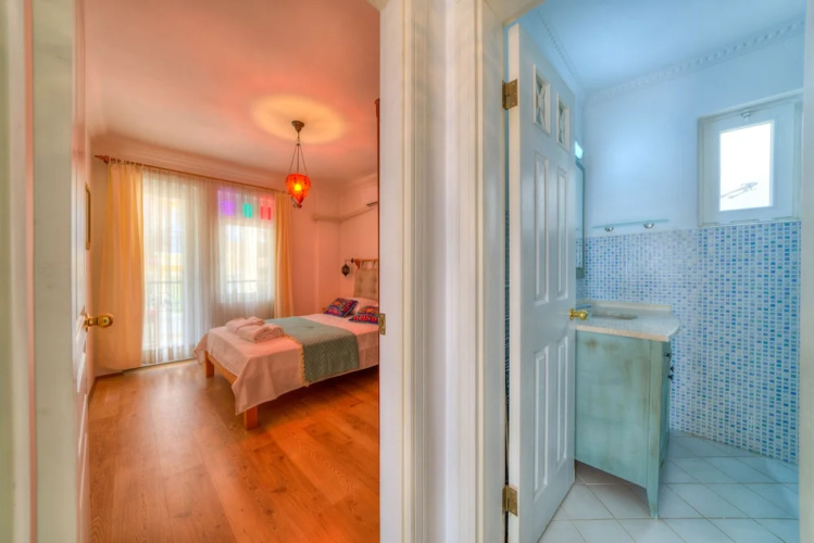 Luna Apartment