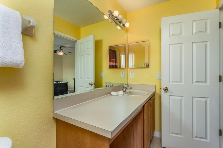 Regal Palms-RU840