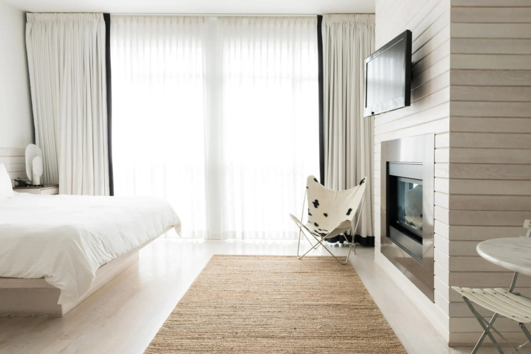 Bungalow Hotel