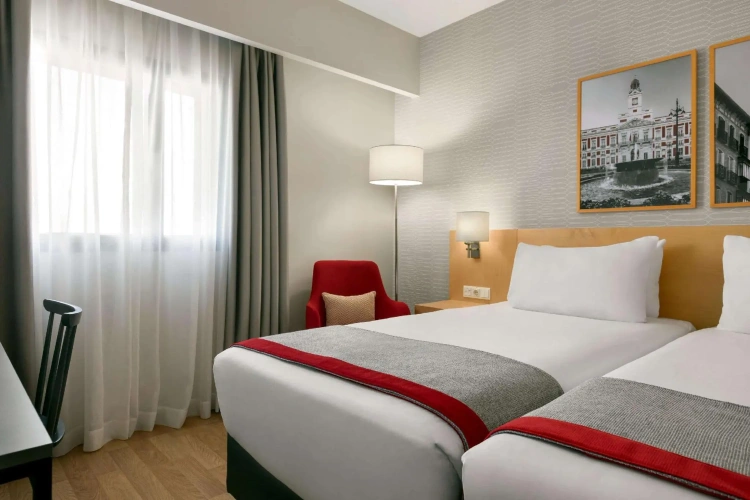 Standard Twin room