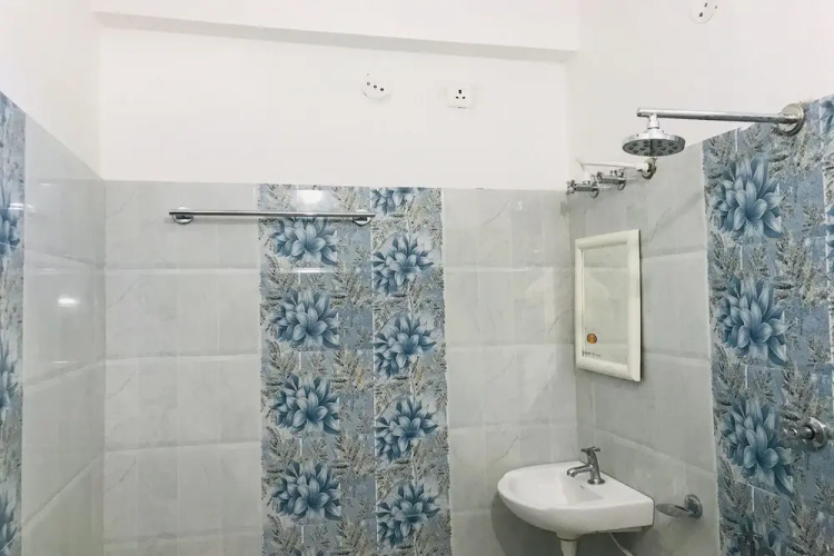 OYO 24537 Hotel Sahaj Villa