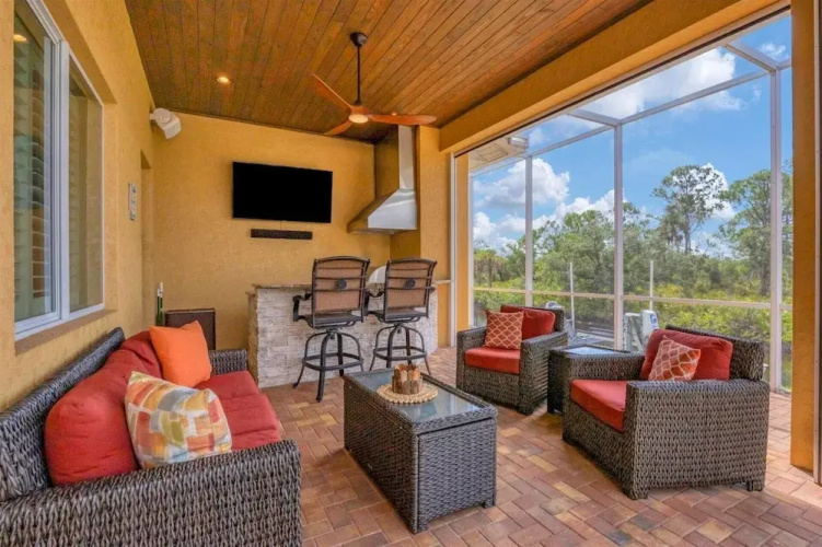 333 Trieste Drive