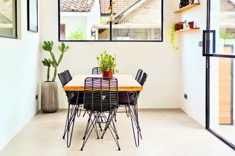 Corner House
