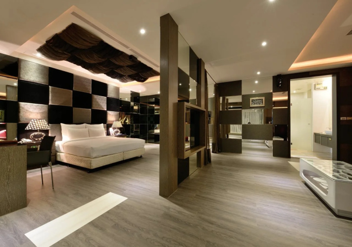 Eden Exoticism Planet Hotel