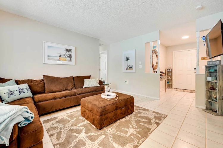 Pet-friendly Home w/ Pool in Palm Harbor!
