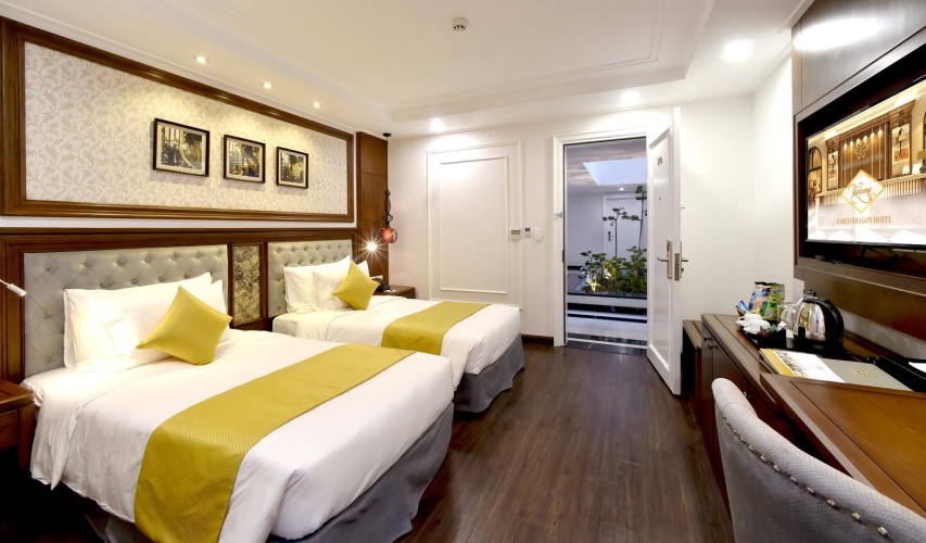 Standard Triple room