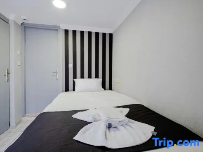 Standard Double room with city view
