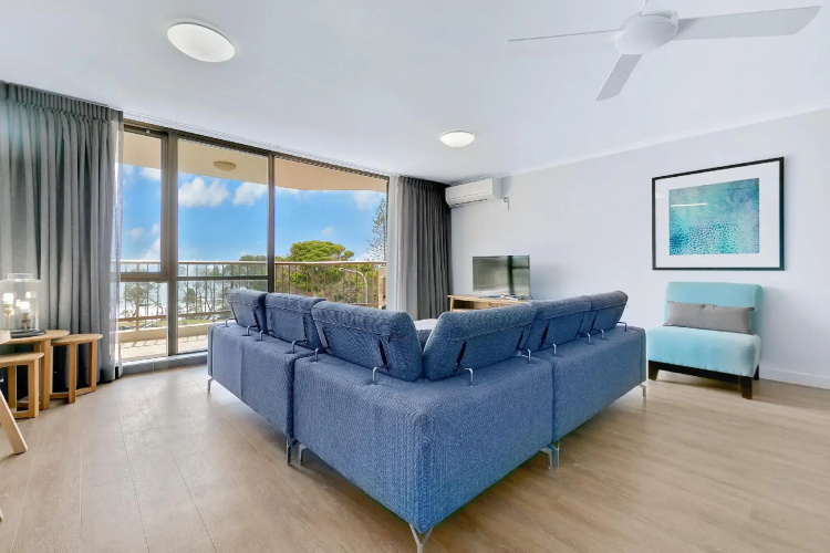 Alex Beach Cabins