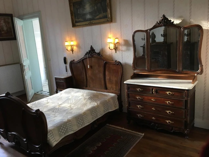 Chateau Bleu