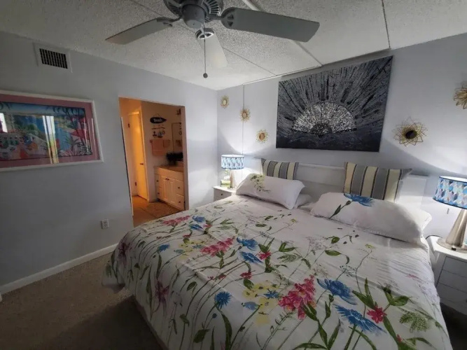 Tradewinds 151 1 Bedroom Condo